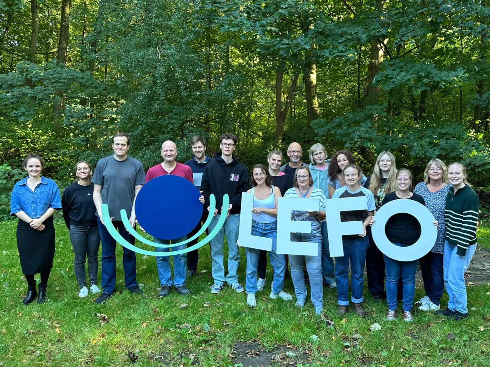 Arbeit mal anders – Schrauben, schleifen, Teamspirit 